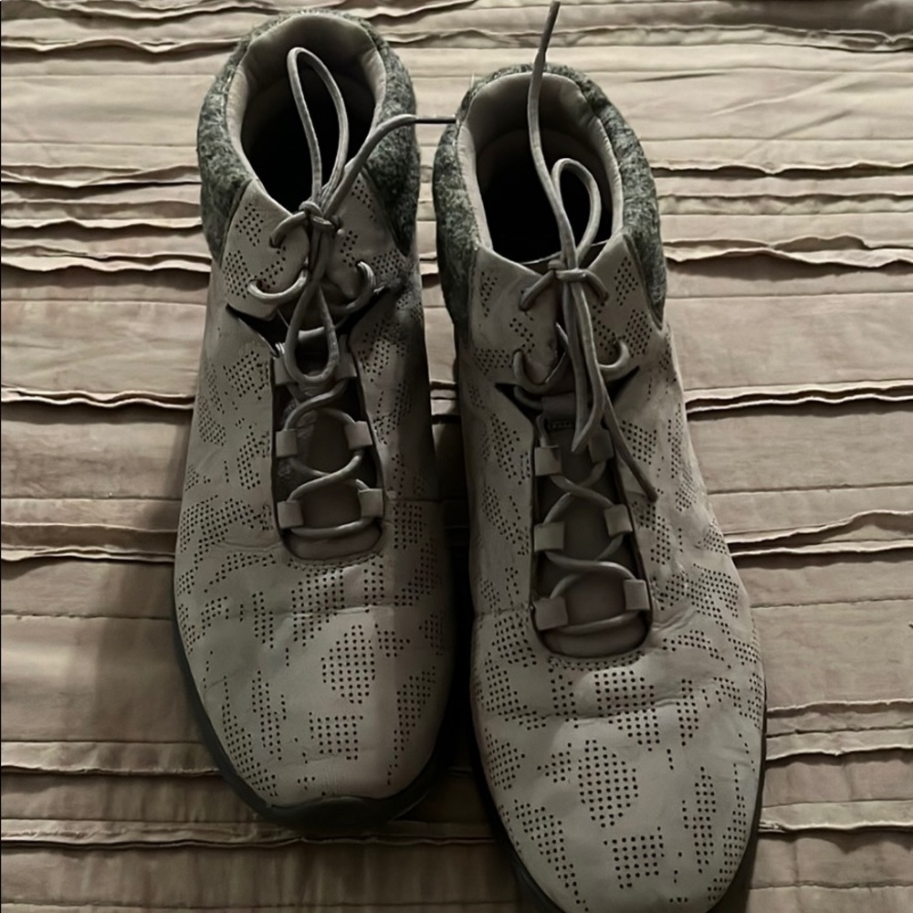 Cole Haan low boots